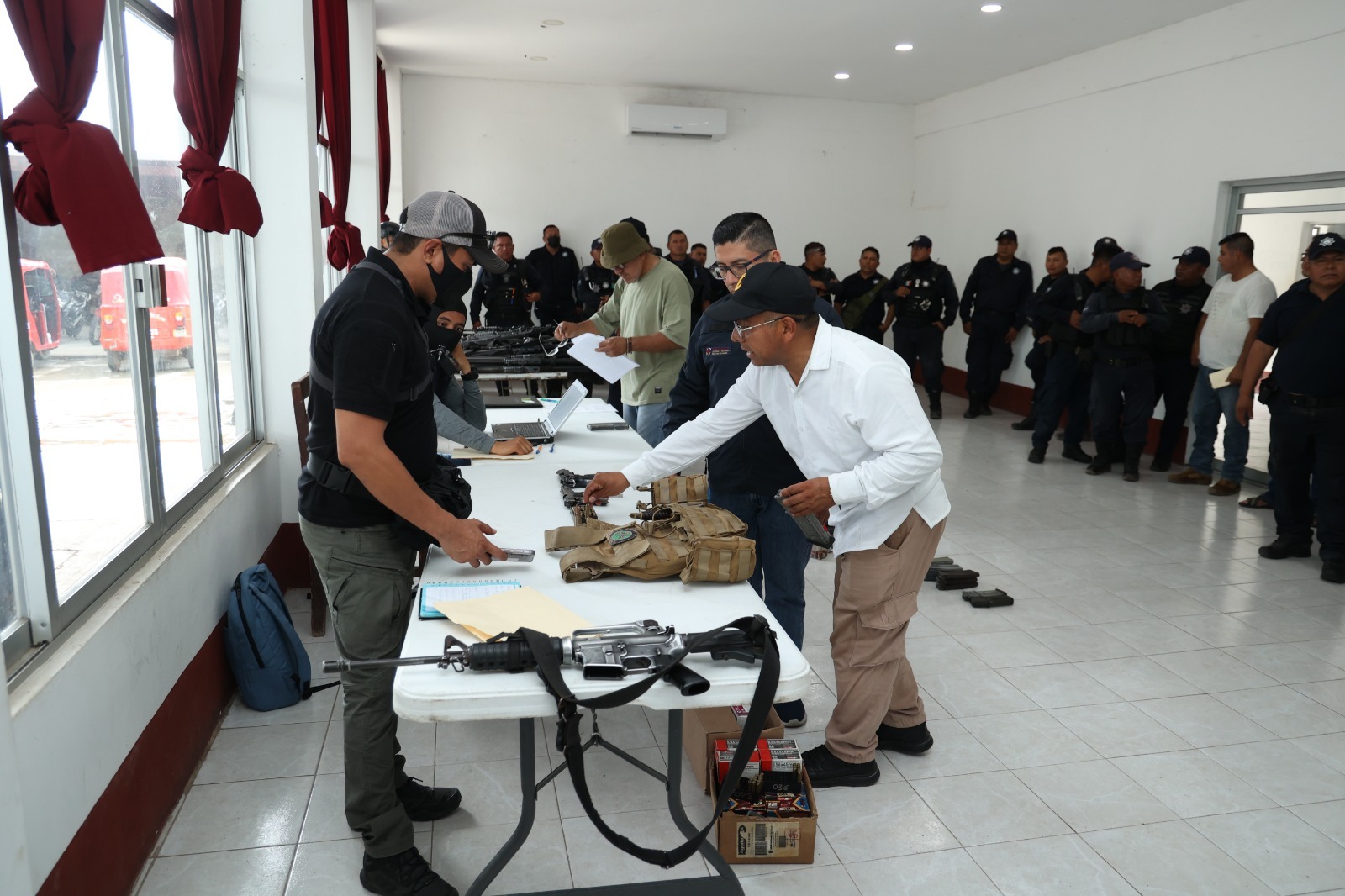 Policías de Juchitán, Oaxaca, serán sometidos a exámenes de confianza