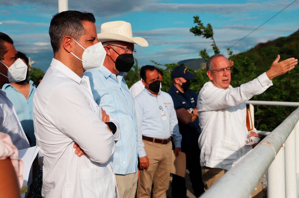 Recorre embajador de Estados Unidos en México avance de Corredor Interoceánico en Istmo de Oaxaca