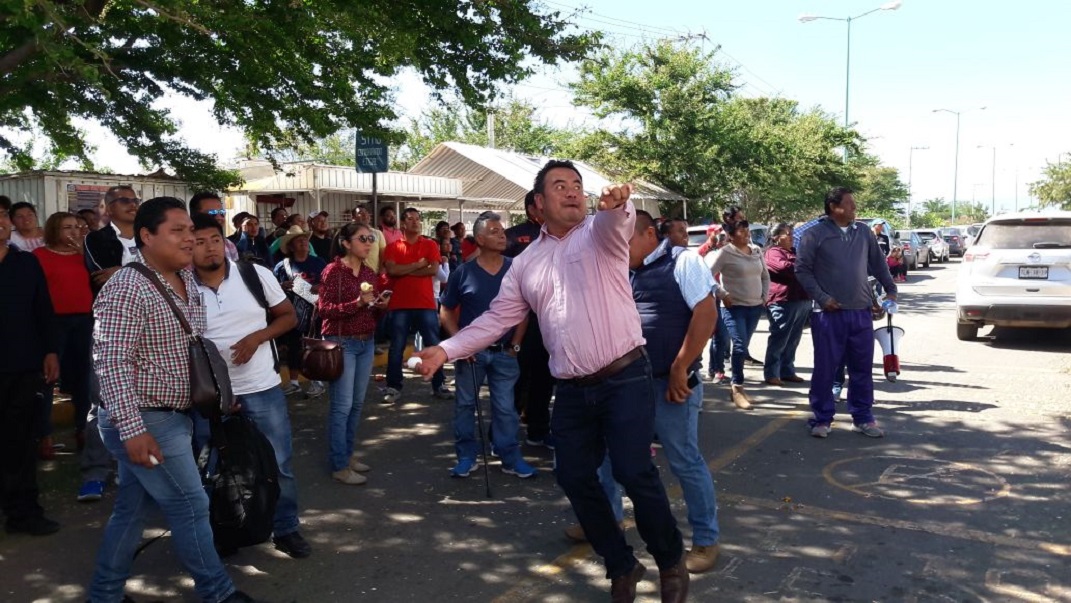 Logra Sección 22 del SNTE suspender comparecencias en Congreso