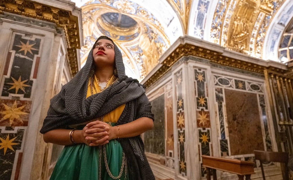 Representantes de Oaxaca en la Basílica de San Pedro en la Ciudad del Vaticano, Roma, Italia.  Foto: FB@Secretaría de Turismo del Estado de Oaxaca