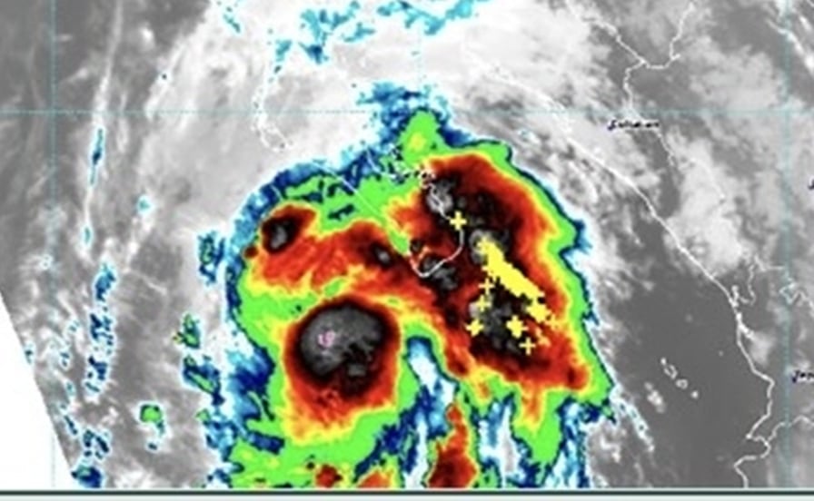 "Lorena" se intensifica a huracán categoría 1; ¿afectará a las costas de Oaxaca?