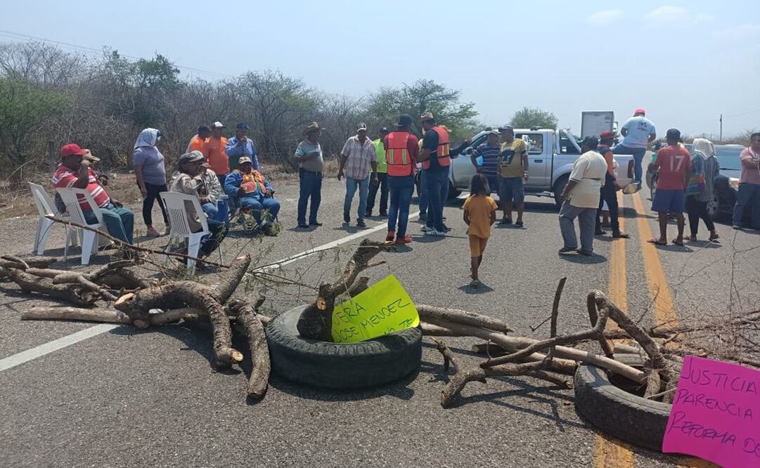 Escalan reclamos para destituir a edil de Reforma de Pineda; dejan incomunicada zona oriente del Istmo. Foto: Especial
