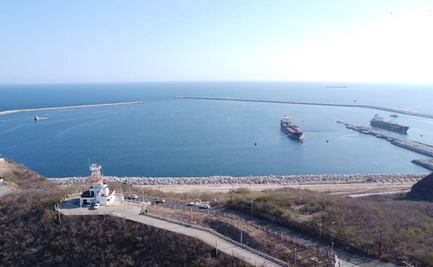 Licitación desierta y protestas, los obstáculos que retrasaron 14 meses rompeolas de Salina Cruz