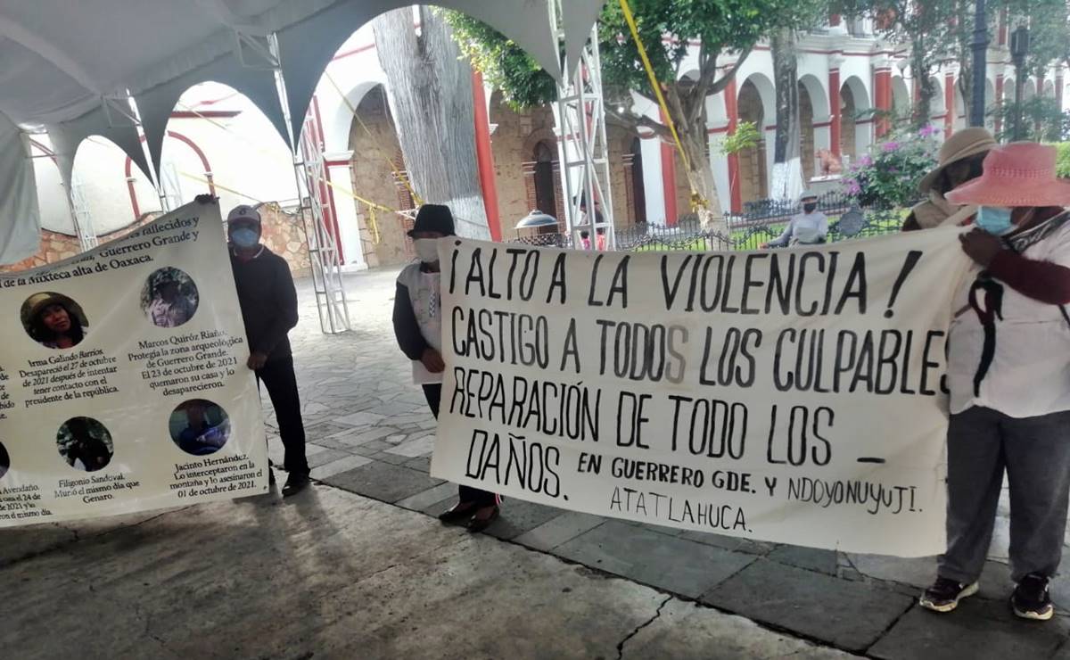 Cumplen un año sin hogar desplazados de Atatlahuca, Oaxaca; exigen hallar a 4 desaparecidos