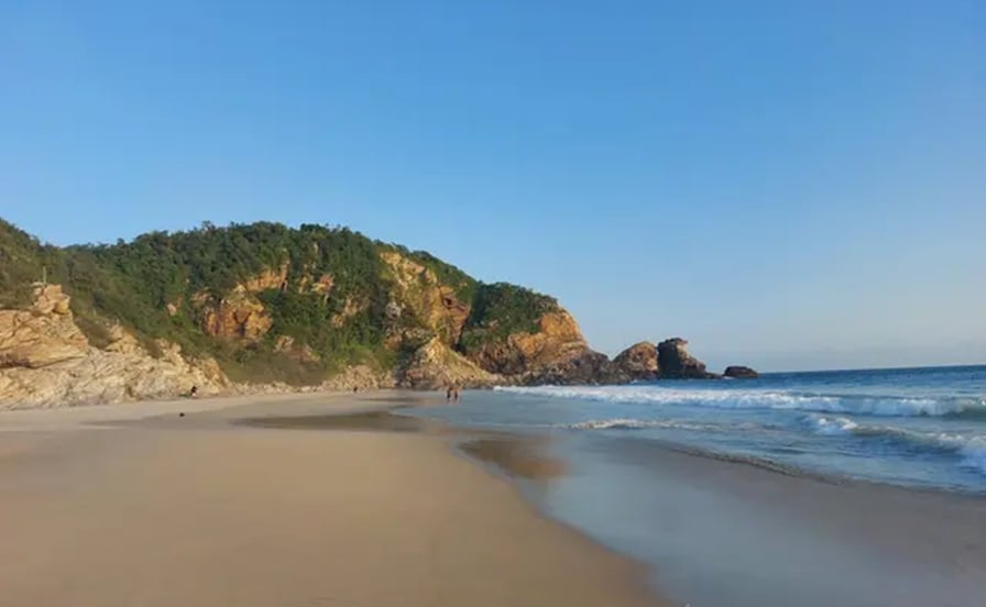 Playa Ventanilla: Así es la extraña formación rocosa que le da su nombre