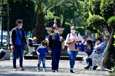 Por pandemia de Coronavirus, pide Murat evitar eventos públicos