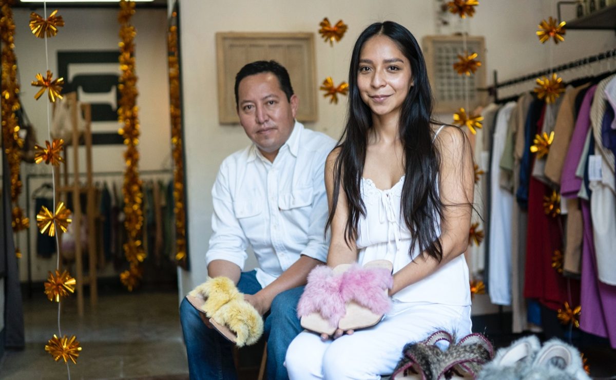 Dan nueva vida a huaraches tradicionales de la Sierra Sur de Oaxaca; son peludos y sustentables