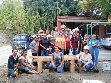 Mujeres reconstruirán las viviendas dañadas el 19-S