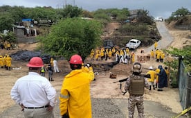 Pemex informa que ya se selló el ducto averiado tras derrame de combustóleo en Salina Cruz, Oaxaca