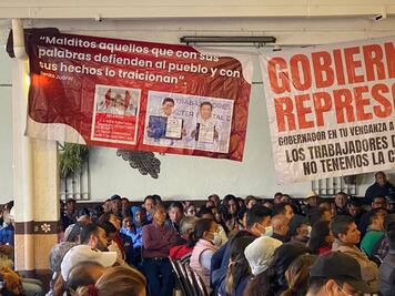Noroña promete informar a Sheinbaum despido injusto de mil 344 trabajadores del gobierno de Oaxaca