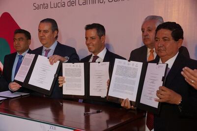 Firman tres órdenes de gobierno convenio de colaboración para ZEE