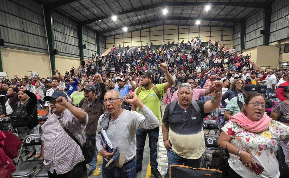 Sección 22 del SNTE se suma a paro laboral nacional y plantón en la Ciudad de México