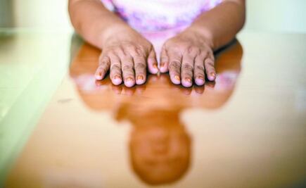 “Me decían que me iban a devolver a mi bebé si trabajaba más”