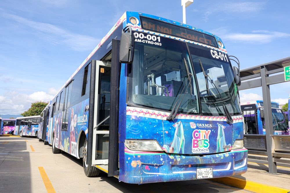 Tras abandono y corrupción, dan segundo banderazo al Citybus en la ciudad de Oaxaca. Fotos: Especiales