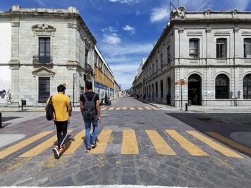 Disminuyen ligeramente casos activos y ocupación hospitalaria por Covid-19 en Oaxaca; continúa semáforo naranja