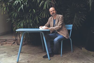 "Escribir es como buscar una senda secreta", reflexiona Villoro desde Oaxaca sobre su nuevo libro