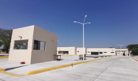 Este lunes arranca operaciones hospital que atenderá Covid-19 en Juchitán; está a cargo de Sedena