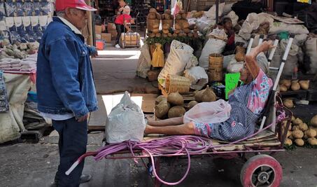 Comerciantes de la Central de Abastos urgen al ayuntamiento a implementar medidas ante riesgo por coronavirus