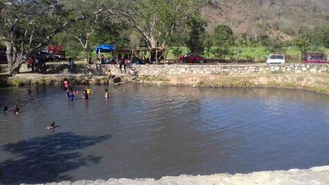 Se recuperan aguas de poza de Jamiltepec, tras sismo