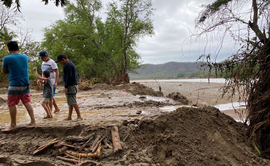 Segob declara Emergencia y Desastre en 38 municipios de Oaxaca afectados por Agatha. Foto: Fernando Miranda