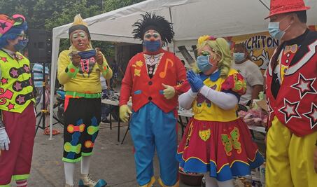 Juchiclown: Para hermandad de payasos zapotecas, salvar vidas es cosa seria