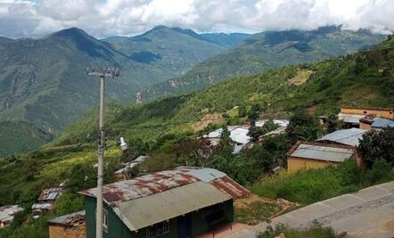 Reportan linchamiento de dos hombres en Atepec; pueblo impide ingreso a autoridades de Oaxaca