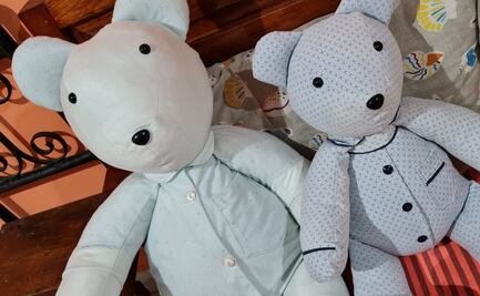 Para afrontar duelo, cosen en Oaxaca "ositos memoriales”, con prendas de familiares víctimas de Covid