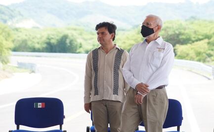 Secretario de Estado y pasajero desobediente en Puerto Escondido