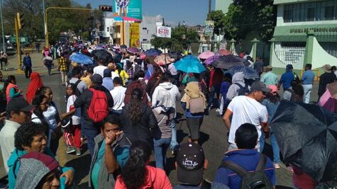 Con marcha, Sección 22 exige personal para nivel primaria