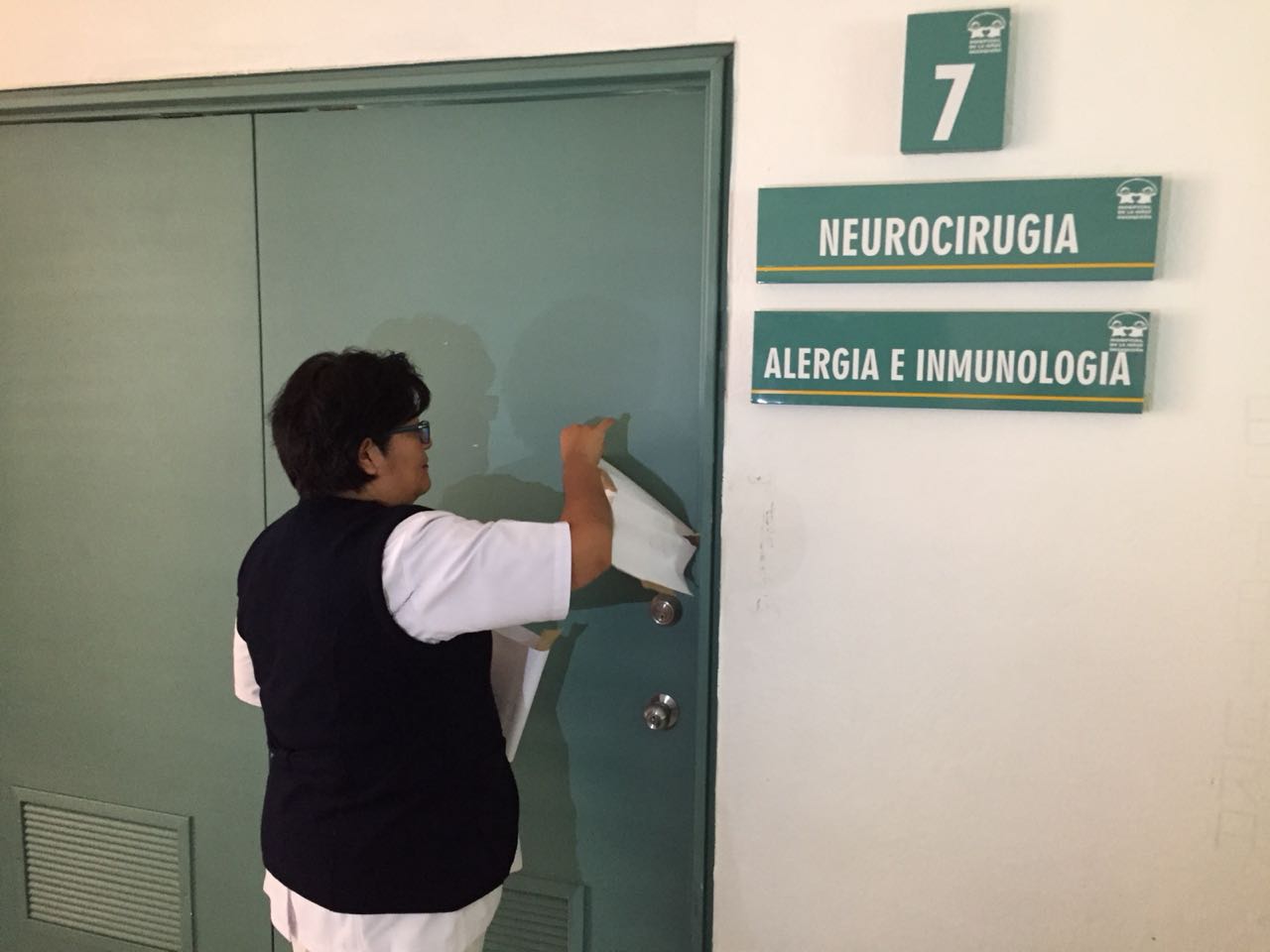 Levantan paro en el Hospital de la Niñez, designan nuevo director