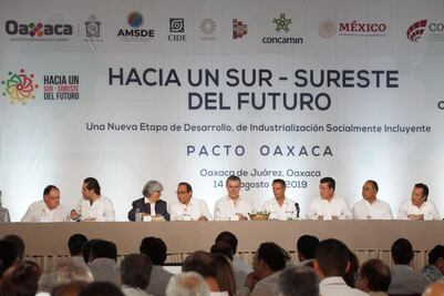 “Pacto Oaxaca” de AMLO retoma megraproyectos de Peña Nieto en el Istmo de Tehuantepec