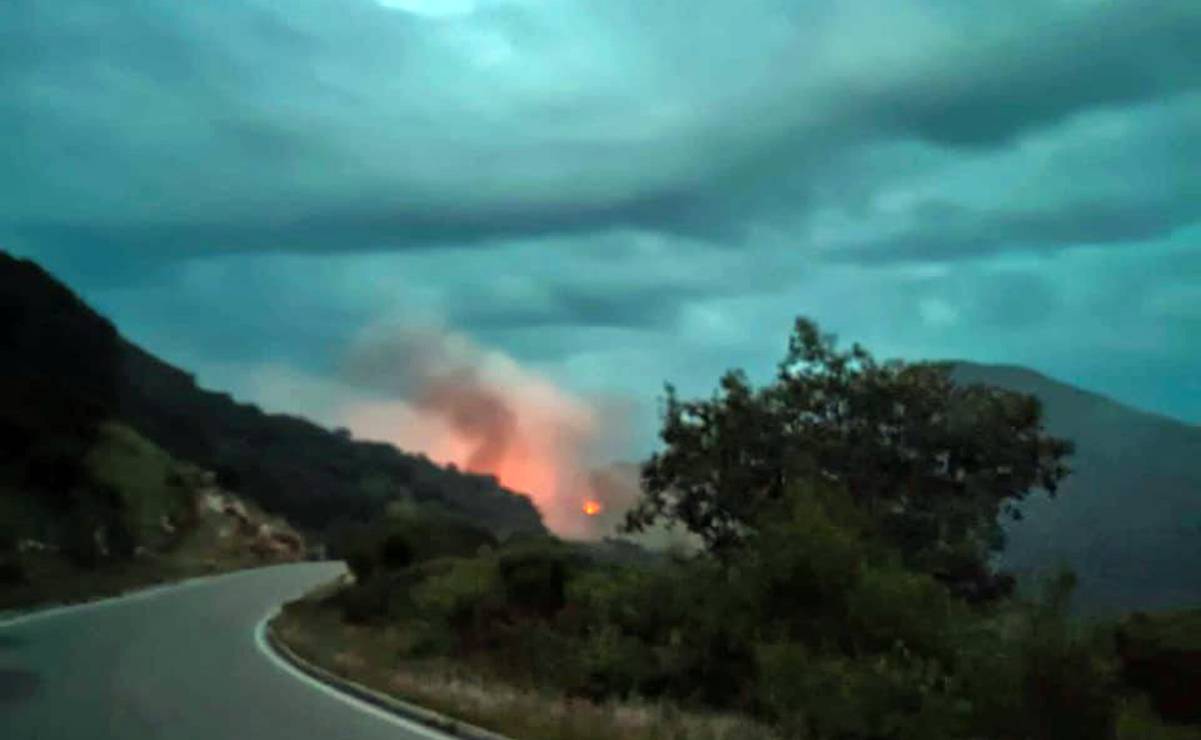 Grupo armado sitia a Buenavista: reportan un herido, quema de casas y familias retenidas; piden apoyo urgente