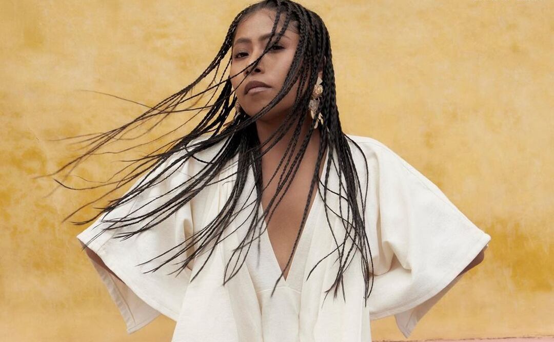 Yalitza Aparicio en la revista Marie Claire luce un diseño de Nadya Padilla . Foto: Instagram @yalitzaapariciomtz / Marie Claire