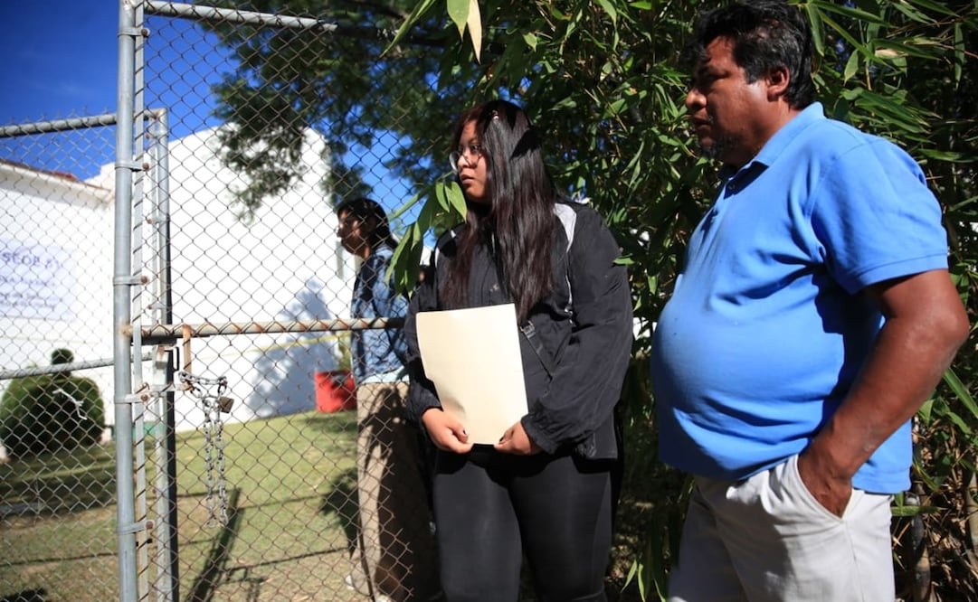Brisa pide presentar el examen de la UNAM en Oaxaca. Fotos: Edwin Hernández