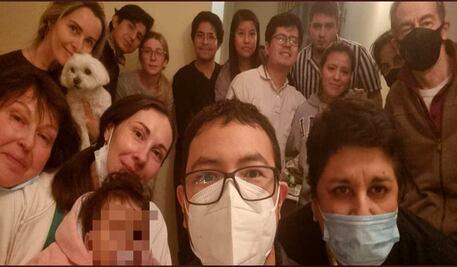 Salen 18 mexicanos de Kiev rumbo a la frontera de Ucrania con Rumania