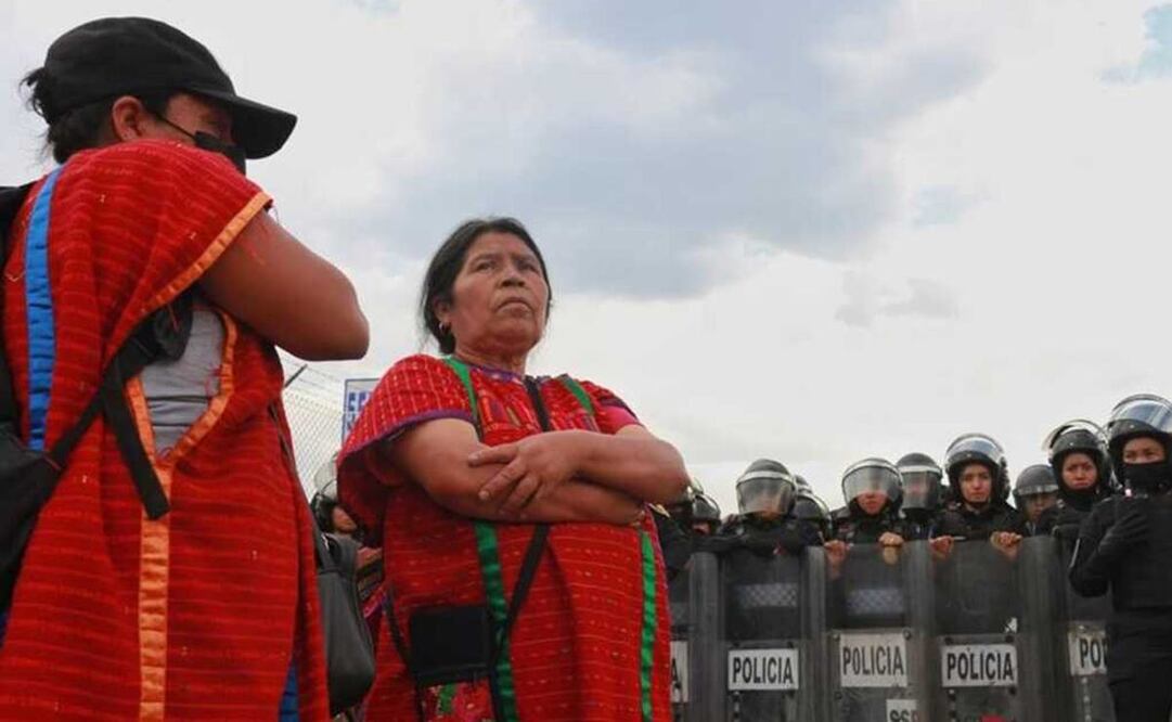 Piden 48 organizaciones nacionales que se retome el diálogo para pacificar zona Triqui de Oaxaca. Foto: Ivonne Rodríguez / EL UNIVERSAL