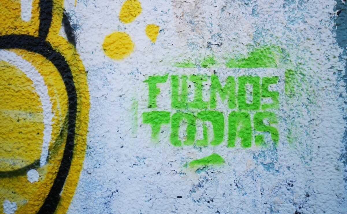 Marea Verde Oaxaca respalda al Bloque Negro, tras castigo anunciado por Sego. Foto: Arlen Pimentel