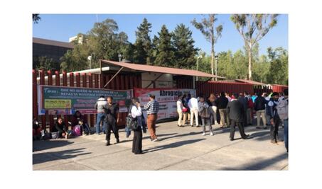 "No vamos a dejar pasar a nadie", amaga la CNTE en San Lázaro