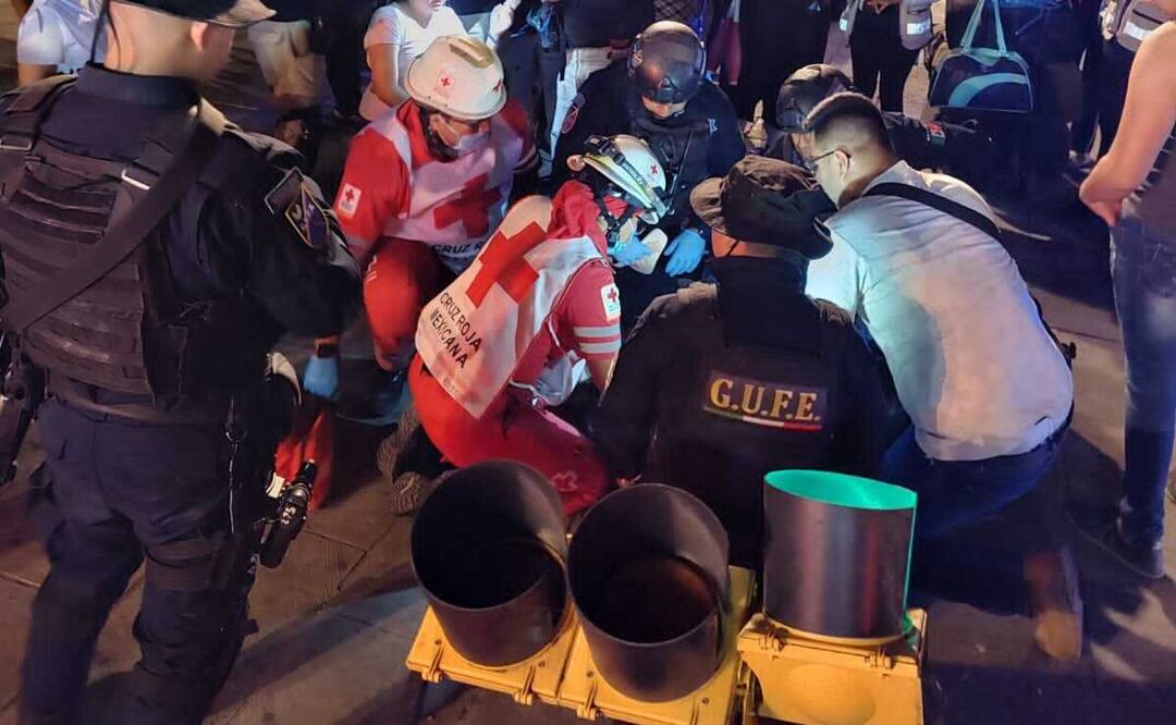 Detienen a uno tras derribo de semáforo que dejó dos mujeres heridas en la capital de Oaxaca. Foto: Especial