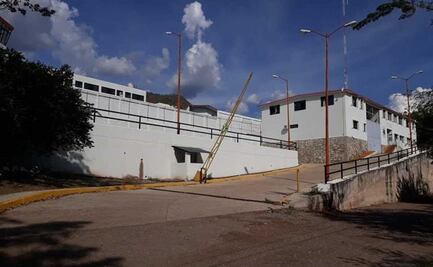 Acusan cobros de 70 mil pesos a presos de Oaxaca para no cambiarlos de penal; indagan denuncias