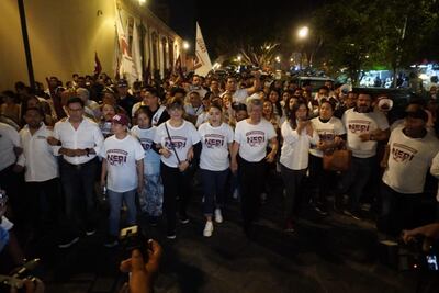 Con calenda festeja Martínez Neri triunfo en Oaxaca; promete solucionar “crisis del agua”