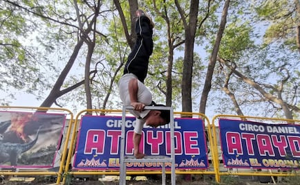 Artistas circenses “toman la calle” para vender sus productos; la pandemia los dejó sin trabajo