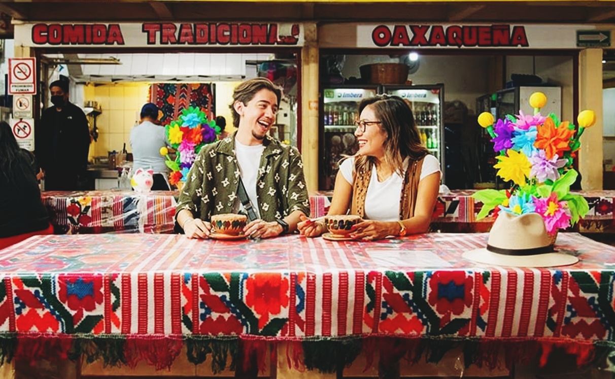Desayunar en el Mercado Zonal de Santa Rosa es vivir la esencia de Oaxaca: comida tradicional, ingredientes locales, ambiente comunitario y sabor que nutre el alma. Foto: Visit México.