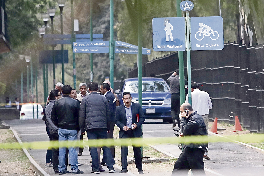 Balacera entre narcomenudistas en CU deja dos muertos