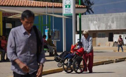 Por falta de especialistas, niegan atención médica a niño a punto de perder ojo