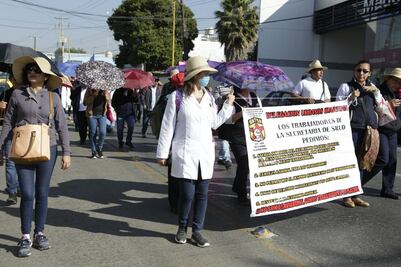 Protestan sindicato de Salud y organizaciones en Oaxaca