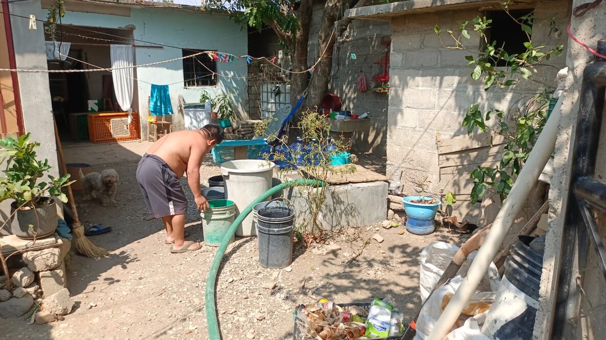 En La Ventosa, comunidad zapoteca de Oaxaca, 2 mil personas llevan 2 meses sin agua potable