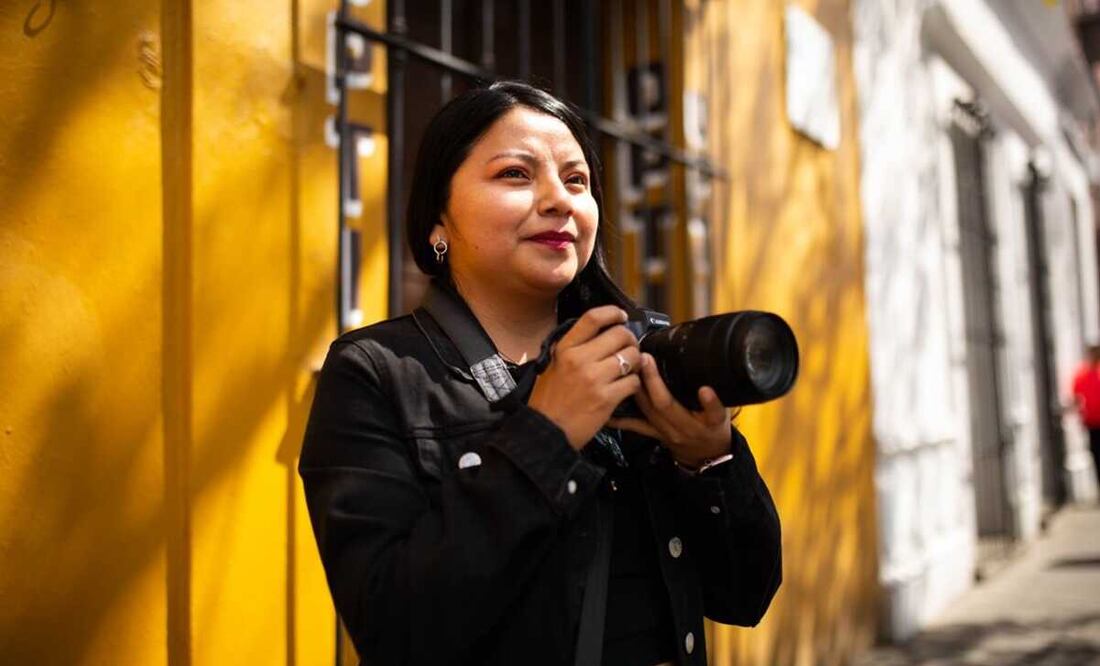 “Machismo aleja a mujeres de la prensa”, cuenta Carolina, de las últimas fotoperiodistas de Oaxaca. Fotos: Mario Arturo Jiménez