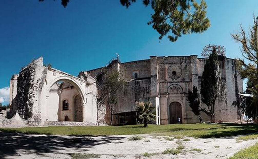 El exconvento de San Juan Bautista en Coixtlahuaca es una joya arquitectónica del siglo XVI. Foto: FB@México Secreto Guiado