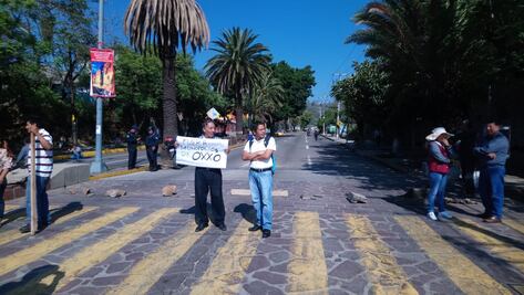 Con protesta exigen frenar construcción de Oxxo en Xochimilco